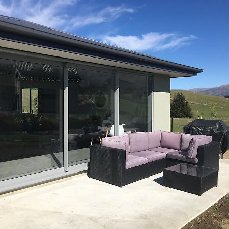 Minaret Ridge Retreat Hotel Wanaka Exterior photo