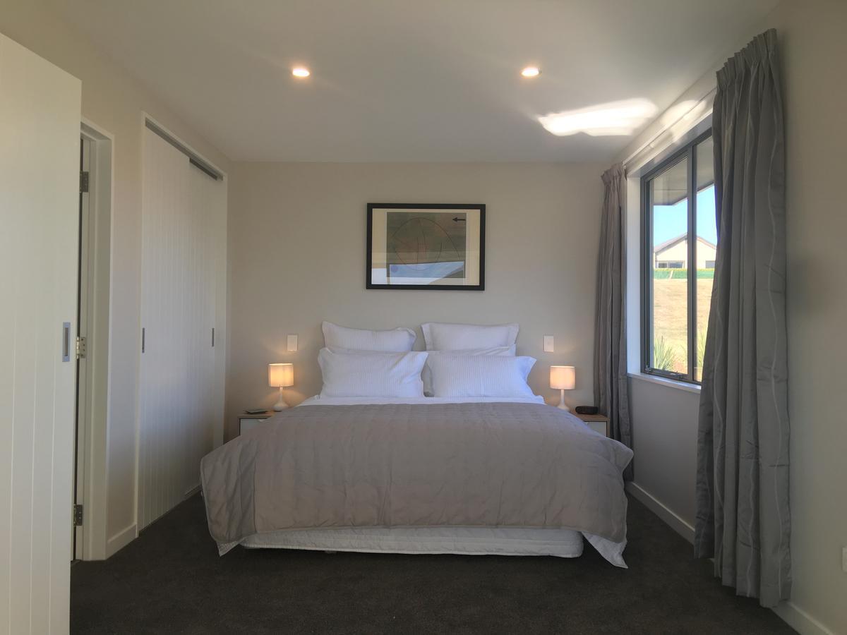 Minaret Ridge Retreat Hotel Wanaka Exterior photo